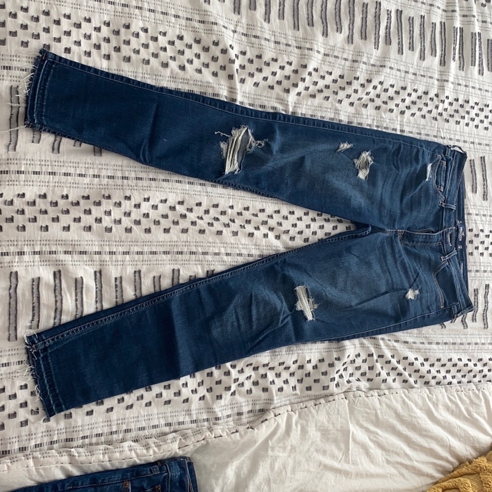 Hollister jeans size 7 high rise super skinny shape love